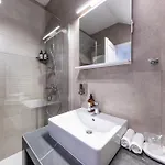 בית הארחה Franciscan Rooms, Old Town 3*