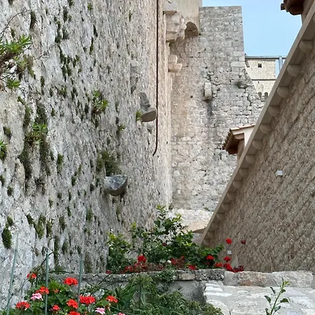 Franciscan Rooms, Old Town