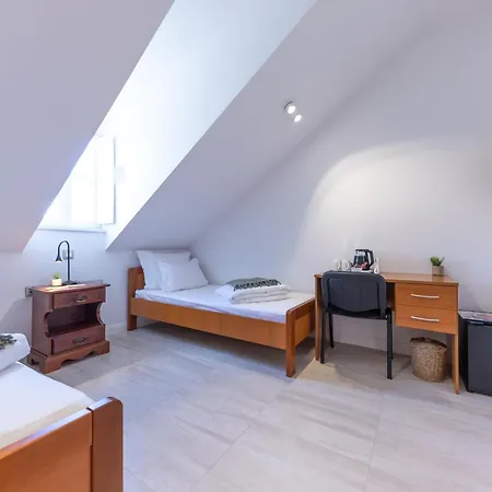 בית הארחה Franciscan Rooms, Old Town דוברובניק