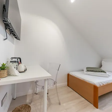 Franciscan Rooms, Old Town 3* דוברובניק