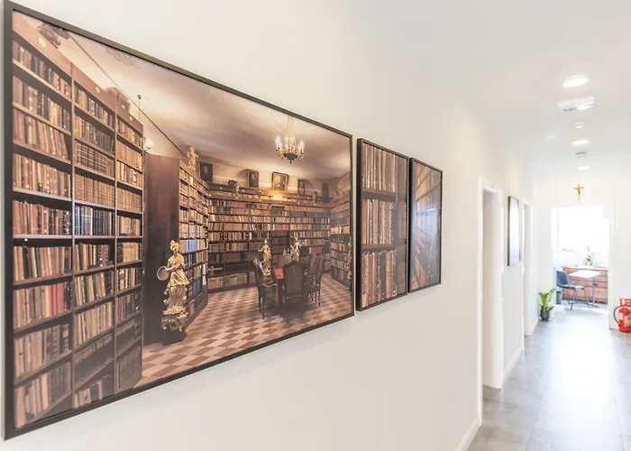 Franciscan Rooms, Old Town